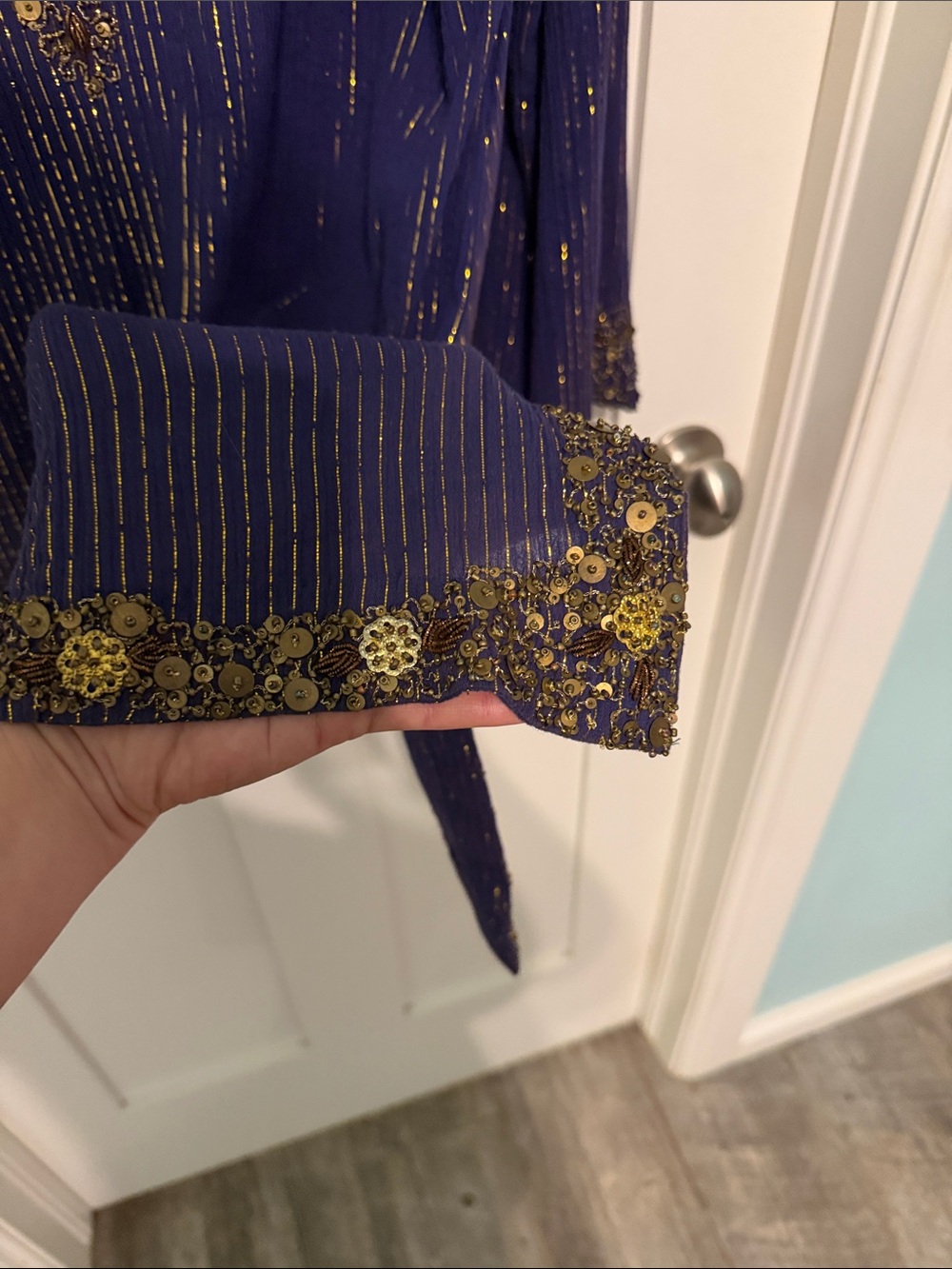 A. B. Lambdin Vintage Women's Beaded Embellished V-Neck Tunic in Royal Blue - Picture 9 of 9